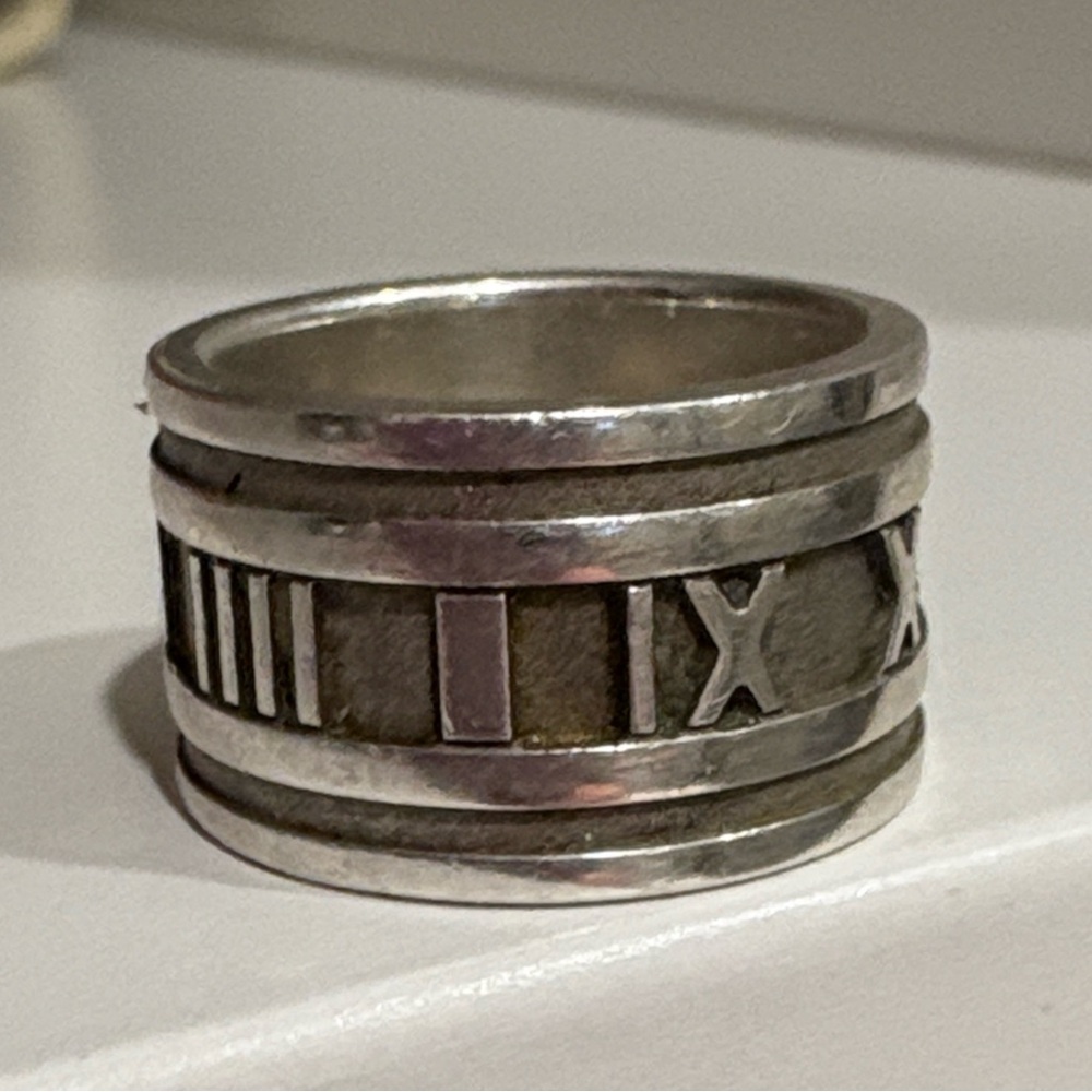 Tiffany & Co 925 Sterling Silver ATLAS Roman Numeral Ring Size 52MM - Picture 2 of 10